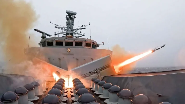 Royal Navy fires NSM and Sea Venom in Atlantic Thunder