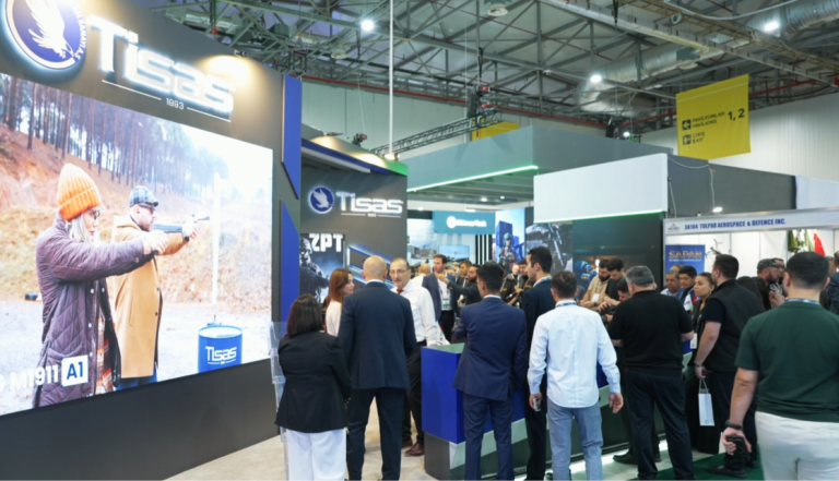 TİSAŞ, ADEX 2026’da tabanca ve piyade tüfeklerini sergiledi