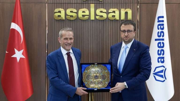 Kanada’nın Ankara Büyükelçisi Marcel Lebleu, ASELSAN’ı ziyaret etti